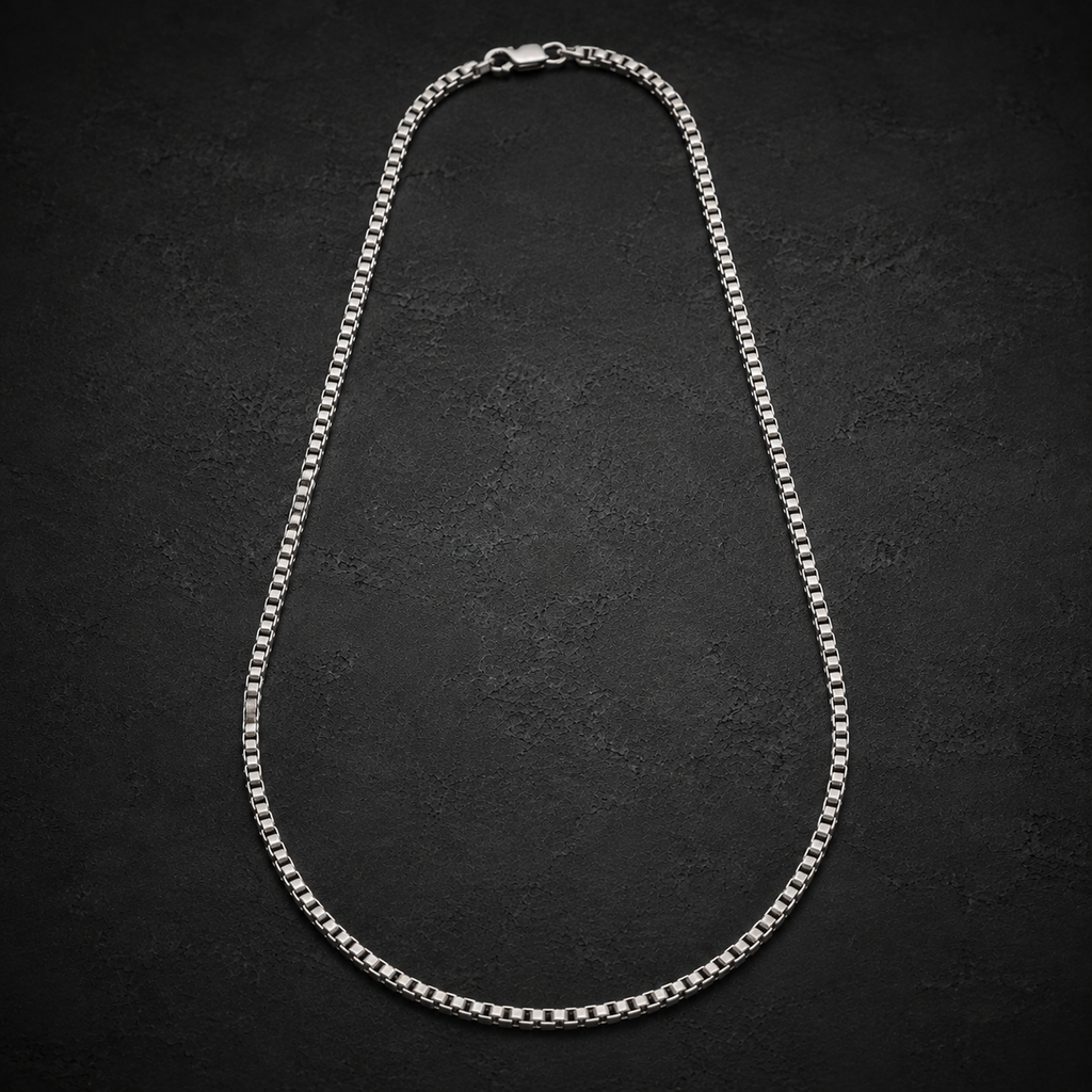 BOX NECKLACE
